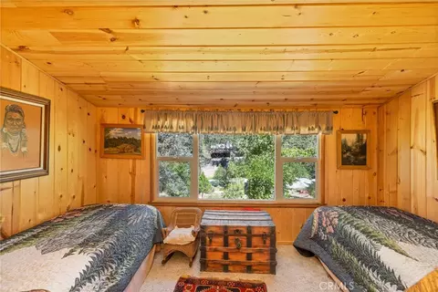 Bedroom - 45871 Sutton Dr, Oakhurst, CA 93644 photo 3 of 8