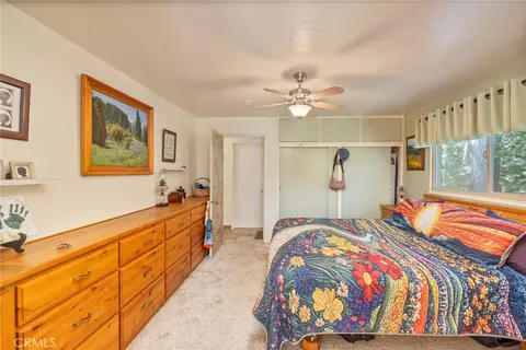 Bedroom - 45871 Sutton Dr, Oakhurst, CA 93644 photo 7 of 8