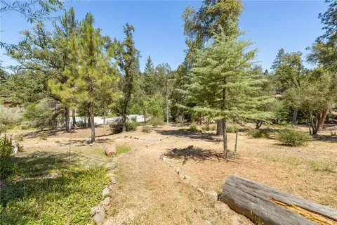 Exterior - 45871 Sutton Dr, Oakhurst, CA 93644 photo 18 of 38