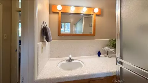 Bath - 5547 Sherlock, Midpines, CA 95345 photo 5 of 8