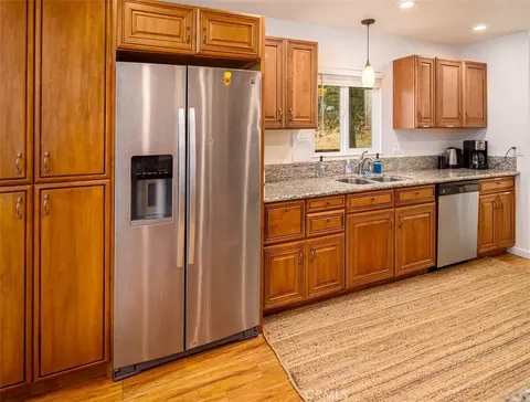 Kitchen - 3200 Triangle, Mariposa, CA 95338 photo 3 of 3