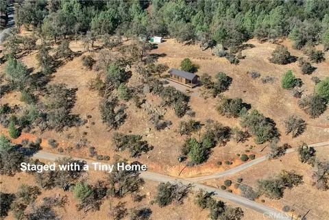5318 W Whitlock Rd, Mariposa, CA 95338