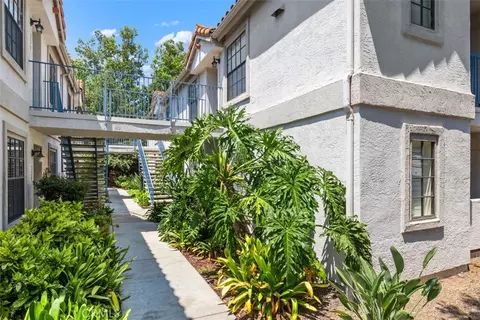 10337 Azuaga St #218, San Diego, CA 92129