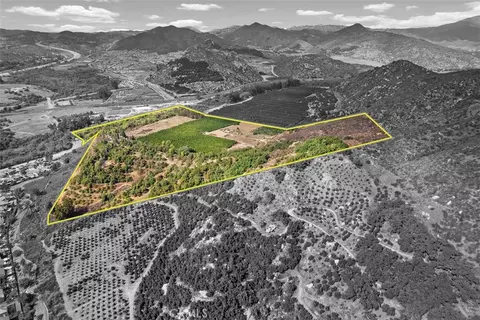 3264 Shearer Xing, Fallbrook, CA 92028 photo 8