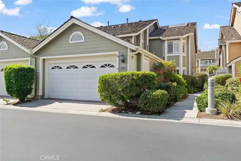 611 Wakefield Ct #102, Long Beach, CA 90803