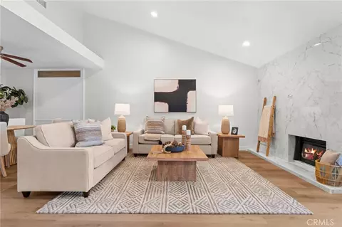 5617 Adobe Fls #C, San Diego, CA 92120