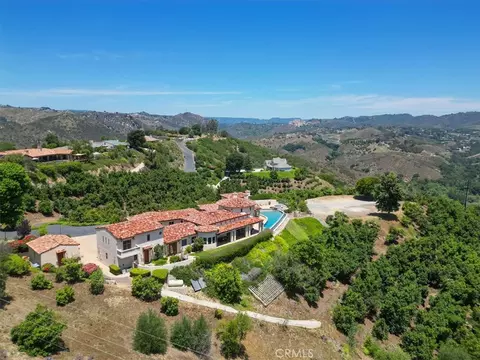 View/Area - 1917 Santa Margarita Dr, Fallbrook, CA 92028 photo 7 of 7