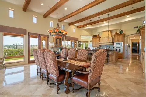Dining - 1917 Santa Margarita Dr, Fallbrook, CA 92028 photo 2 of 6