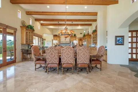 Dining - 1917 Santa Margarita Dr, Fallbrook, CA 92028 photo 1 of 6
