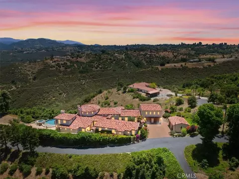 View/Area - 1917 Santa Margarita Dr, Fallbrook, CA 92028 photo 1 of 7