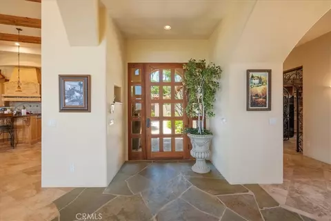 Entry Way - 1917 Santa Margarita Dr, Fallbrook, CA 92028 photo 1 of 3