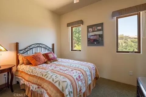 Bedroom - 1917 Santa Margarita Dr, Fallbrook, CA 92028 photo 3 of 8