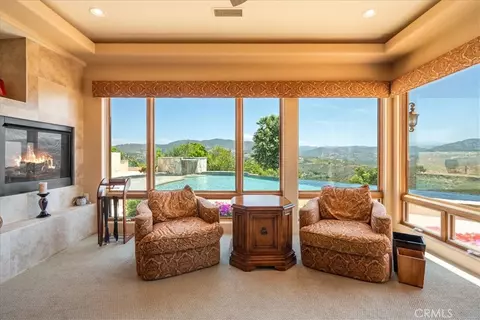 Living - 1917 Santa Margarita Dr, Fallbrook, CA 92028 photo 4 of 4