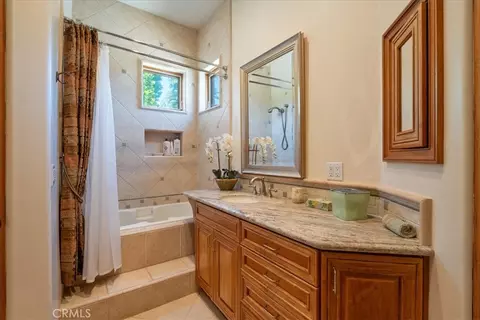 Bath - 1917 Santa Margarita Dr, Fallbrook, CA 92028 photo 8 of 8