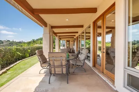 Exterior - 1917 Santa Margarita Dr, Fallbrook, CA 92028 photo 4 of 11