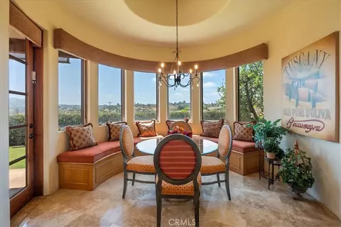 Dining - 1917 Santa Margarita Dr, Fallbrook, CA 92028 photo 3 of 6
