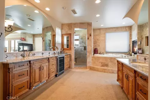 Bath - 1917 Santa Margarita Dr, Fallbrook, CA 92028 photo 6 of 8