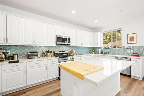 Kitchen - 1852 Red Willow, Oceanside, CA 92056 photo 3 of 4