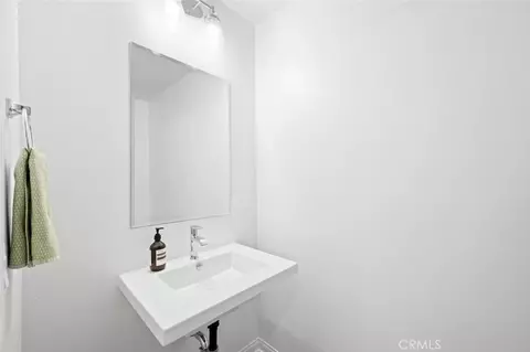 Bath - 1852 Red Willow, Oceanside, CA 92056 photo 1 of 6