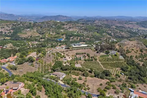 View/Area - 3237 Canonita Dr, Fallbrook, CA 92028 photo 7 of 12