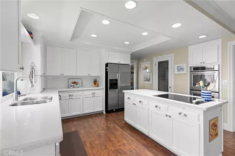 Kitchen - 3237 Canonita Dr, Fallbrook, CA 92028 photo 1 of 4