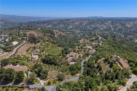 View/Area - 3237 Canonita Dr, Fallbrook, CA 92028 photo 6 of 12