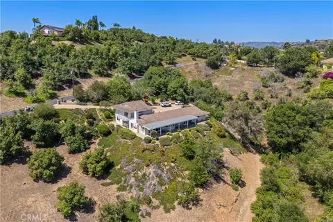 View/Area - 3237 Canonita Dr, Fallbrook, CA 92028 photo 2 of 12
