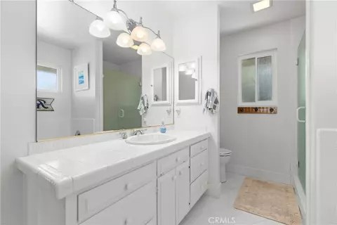 Bath - 3237 Canonita Dr, Fallbrook, CA 92028 photo 2 of 4
