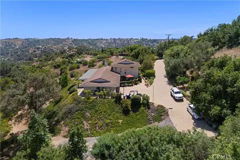 View/Area - 3237 Canonita Dr, Fallbrook, CA 92028 photo 1 of 12