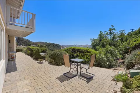 Exterior - 3237 Canonita Dr, Fallbrook, CA 92028 photo 3 of 13