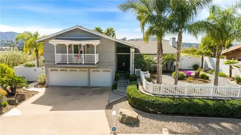 10021 Bonnie Vista Dr, La Mesa, CA 91941