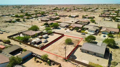 1226 Arctic Ave, Thermal, CA 92274 photo 5