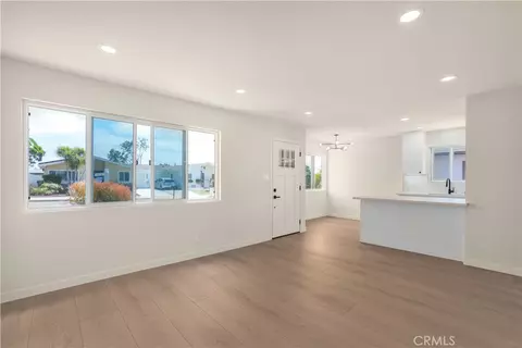 Living - 3648 Seaflower Ln, Oceanside, CA 92056 photo 3 of 5