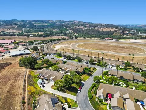 View/Area - 81 Via Larga, Bonsall, CA 92003 photo 5 of 7