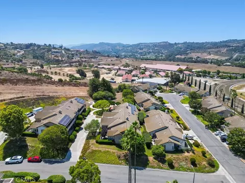 View/Area - 81 Via Larga, Bonsall, CA 92003 photo 6 of 7