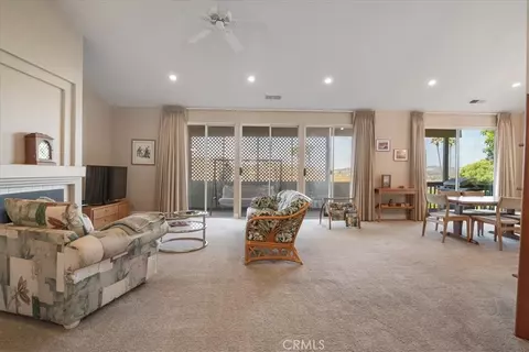 Living - 81 Via Larga, Bonsall, CA 92003 photo 3 of 7