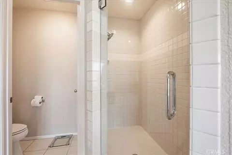 Bath - 81 Via Larga, Bonsall, CA 92003 photo 4 of 6