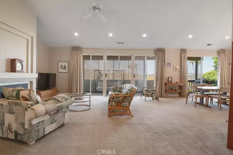 Living - 81 Via Larga, Bonsall, CA 92003 photo 3 of 8