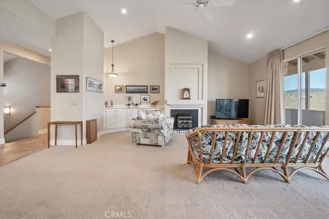 Living - 81 Via Larga, Bonsall, CA 92003 photo 1 of 7