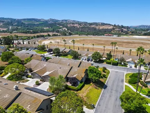 View/Area - 81 Via Larga, Bonsall, CA 92003 photo 1 of 7