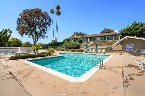 Exterior - 81 Via Larga, Bonsall, CA 92003 photo 8 of 11
