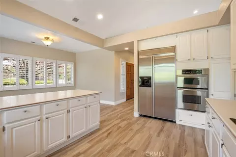 Kitchen - 81 Via Larga, Bonsall, CA 92003 photo 8 of 8