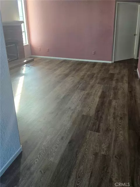 Living - 30493 Danube Ct, Temecula, CA 92591 photo 3 of 4
