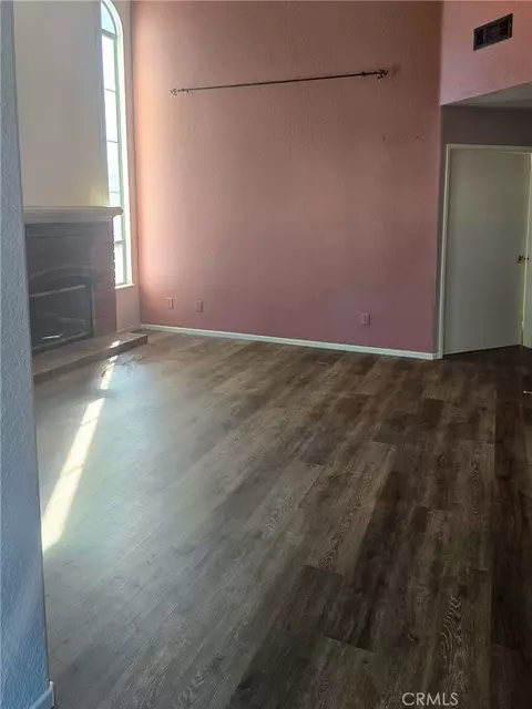 Living - 30493 Danube Ct, Temecula, CA 92591 photo 4 of 4