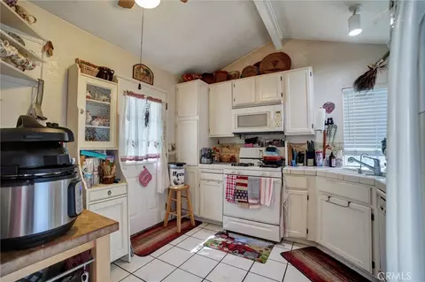 Kitchen - 30493 Danube Ct, Temecula, CA 92591 photo 1 of 2