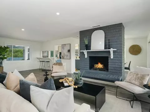 Living - 2302 Via Dieguenos, Alpine, CA 91901 photo 4 of 8