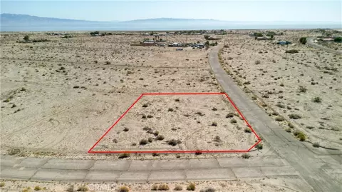 2710 Henshaw Ave, Thermal, CA 92274