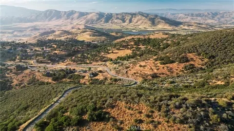 18000 Matterhorn Ct, Tehachapi, CA 93561 photo 18