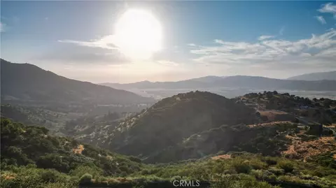 18000 Matterhorn Ct, Tehachapi, CA 93561 photo 4