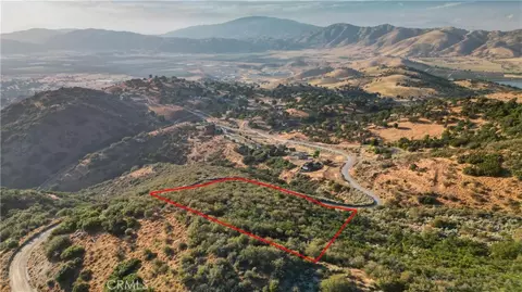 18000 Matterhorn Ct, Tehachapi, CA 93561 photo 10